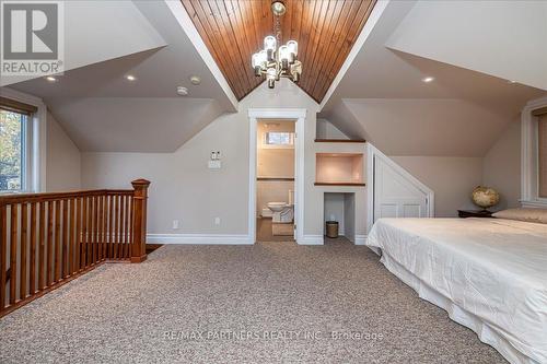 109 Mulcaster Street, Barrie, ON - Indoor Photo Showing Bedroom