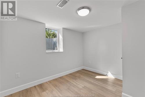 3220 Everts Avenue, Windsor, ON - Indoor Photo Showing Other Room