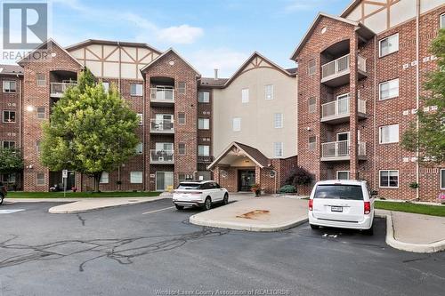 3160 Wildwood Unit# 412, Windsor, ON - Outdoor With Balcony With Facade