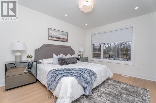 2B Iroquois Avenue, Mississauga, ON - Indoor Photo Showing Bedroom