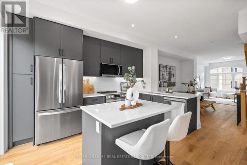 190 - 70 Lunar Crescent, Mississauga, ON - Indoor Photo Showing Kitchen With Upgraded Kitchen