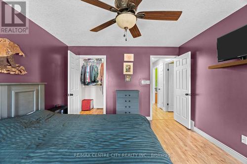 98 Laura Lane, Strathroy-Caradoc (Ne), ON - Indoor Photo Showing Bedroom