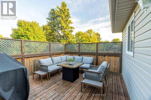 98 Laura Lane, Strathroy-Caradoc (Ne), ON - Outdoor With Deck Patio Veranda With Exterior