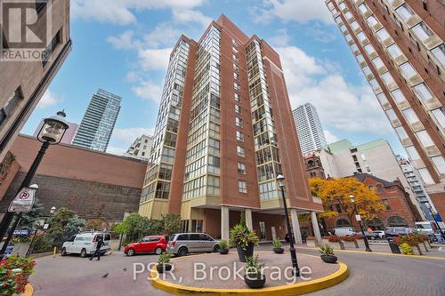 505 - 95 Lombard Street, Toronto, ON - Outdoor With Facade