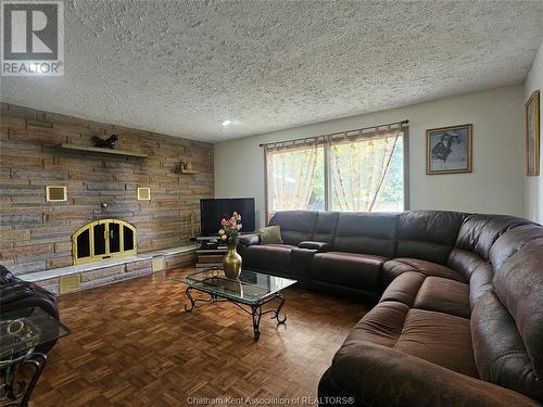 140 Little Street South, Blenheim, ON - Indoor Photo Showing Living Room With Fireplace