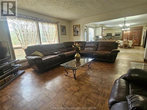 140 Little Street South, Blenheim, ON - Indoor Photo Showing Living Room