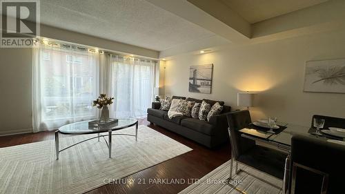 7 Torr Lane, Ajax, ON - Indoor Photo Showing Living Room