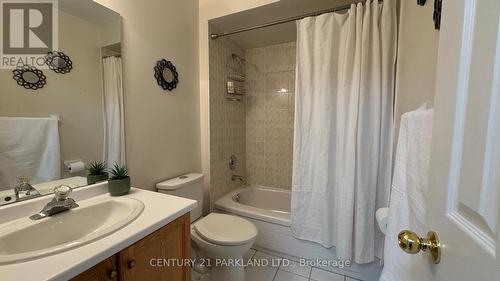 7 Torr Lane, Ajax, ON - Indoor Photo Showing Bathroom