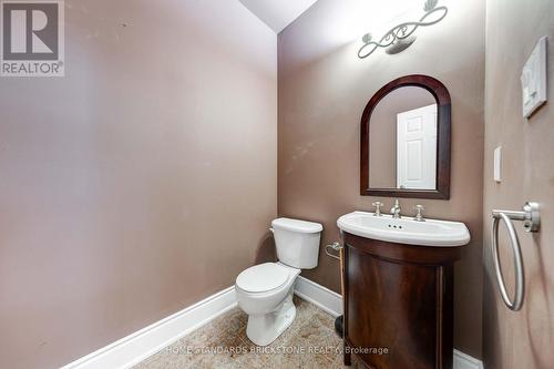 159 Towngate Drive, Vaughan, ON - Indoor Photo Showing Bathroom