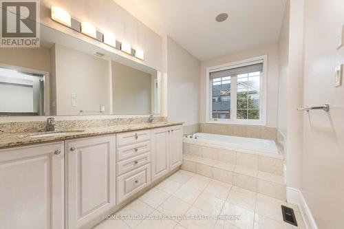 159 Towngate Drive, Vaughan, ON - Indoor Photo Showing Bathroom