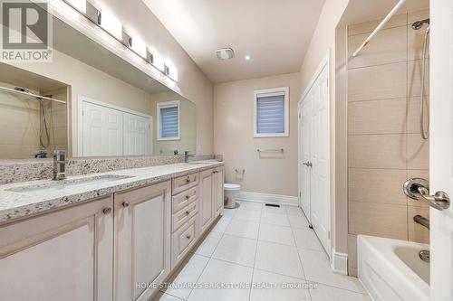 159 Towngate Drive, Vaughan, ON - Indoor Photo Showing Bathroom