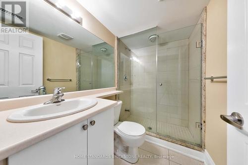 159 Towngate Drive, Vaughan, ON - Indoor Photo Showing Bathroom