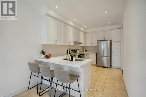 41 Robert Osprey Drive, Markham, ON - Indoor Photo Showing Kitchen