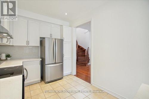 41 Robert Osprey Drive, Markham, ON - Indoor Photo Showing Kitchen