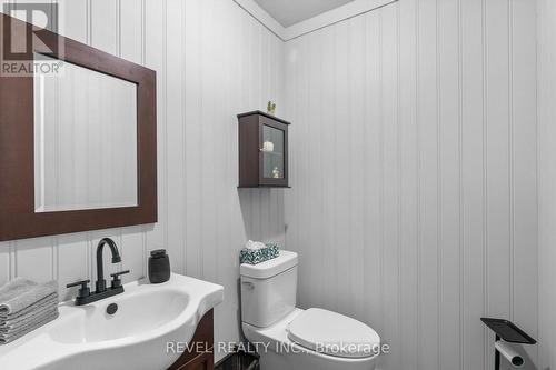 1001 Vance Crescent, Innisfil, ON - Indoor Photo Showing Bathroom