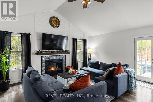 1001 Vance Crescent, Innisfil, ON - Indoor Photo Showing Living Room With Fireplace