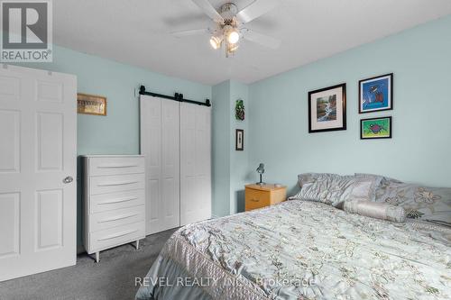 1001 Vance Crescent, Innisfil, ON - Indoor Photo Showing Bedroom