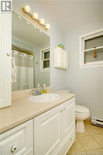 59 Glenwood, Moncton, NB - Indoor Photo Showing Bathroom