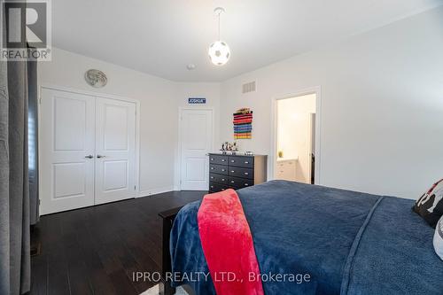 25 Alistair Crescent, Vaughan, ON - Indoor Photo Showing Bedroom