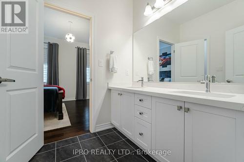 25 Alistair Crescent, Vaughan, ON - Indoor Photo Showing Bathroom