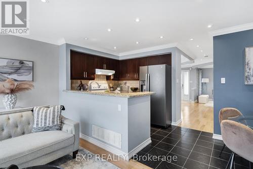 2861 Westbury Court, Mississauga, ON - Indoor Photo Showing Kitchen