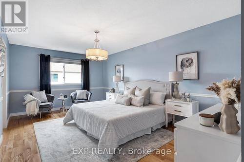 2861 Westbury Court, Mississauga, ON - Indoor Photo Showing Bedroom