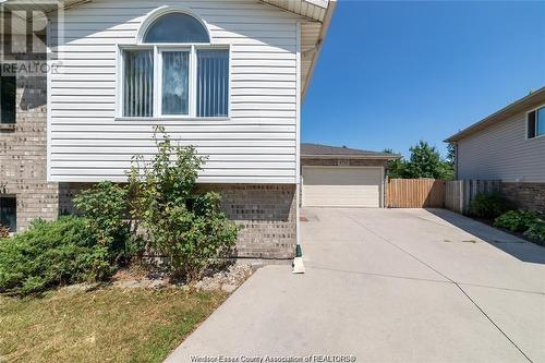 1752 Vicky Circle Unit# Upper, Windsor, ON - Outdoor