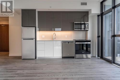 814 - 60 Frederick Street, Kitchener, ON - Indoor Photo Showing Kitchen