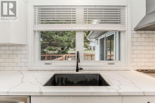 588300 County Rd 17 Road, Mulmur, ON - Indoor Photo Showing Kitchen