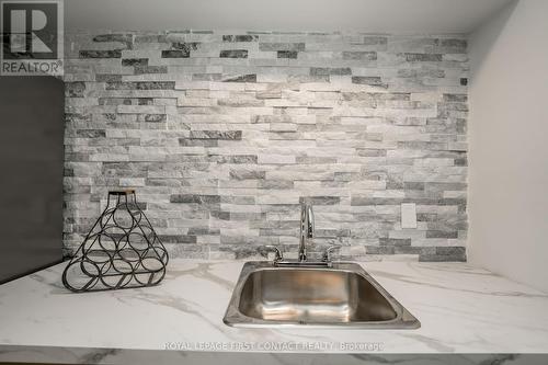 588300 County Rd 17 Road, Mulmur, ON - Indoor Photo Showing Kitchen