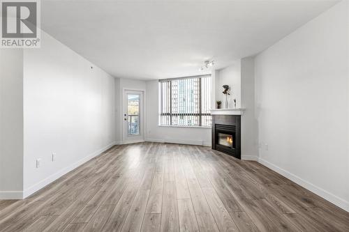 1006 1190 Pipeline Road, Coquitlam, BC - Indoor Photo Showing Living Room With Fireplace