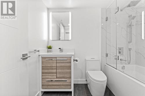 1006 1190 Pipeline Road, Coquitlam, BC - Indoor Photo Showing Bathroom