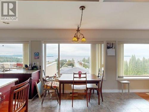 3801 Ontario Ave, Powell River, BC - Indoor Photo Showing Dining Room