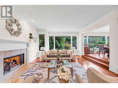 1340 Palmerston Avenue, West Vancouver, BC - Indoor Photo Showing Living Room With Fireplace