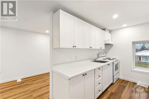 73 Aberdeen Avenue, Smiths Falls, ON - Indoor Photo Showing Kitchen