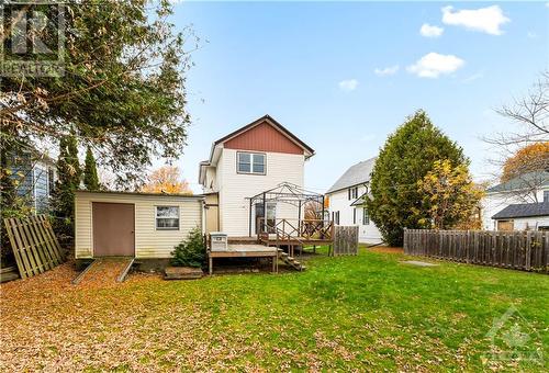 73 Aberdeen Avenue, Smiths Falls, ON - Outdoor