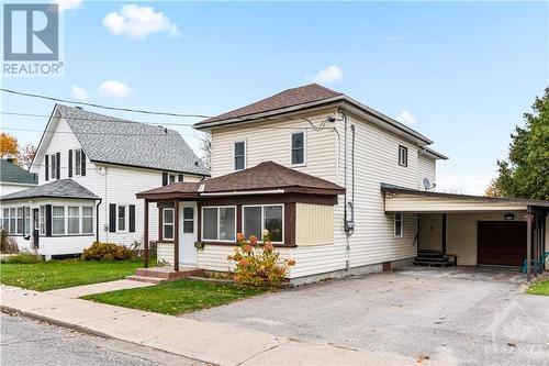 73 Aberdeen Avenue, Smiths Falls, ON - Outdoor With Facade