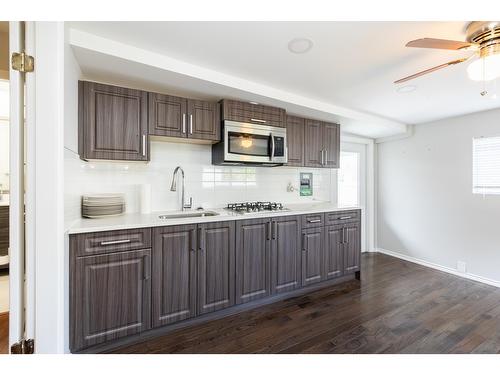 14781 88 Avenue, Surrey, BC - Indoor Photo Showing Kitchen With Upgraded Kitchen