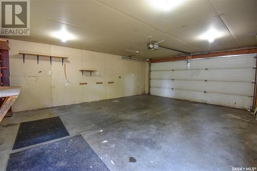 601 Hilliard Street W, Saskatoon, SK - Indoor Photo Showing Garage