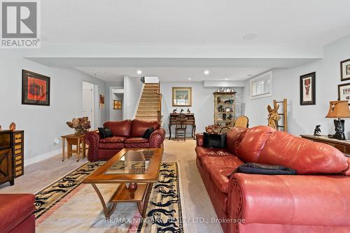 118 Kintyre Trail, Welland, ON - Indoor Photo Showing Living Room