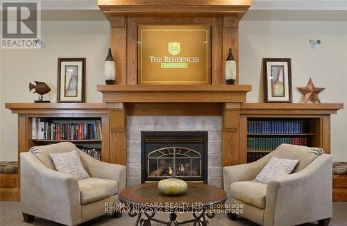 118 Kintyre Trail, Welland, ON - Indoor Photo Showing Living Room With Fireplace