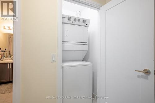 236 - 16 Concord Place, Grimsby, ON - Indoor Photo Showing Laundry Room