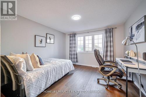 679 Ormond Drive, Oshawa, ON - Indoor Photo Showing Bedroom