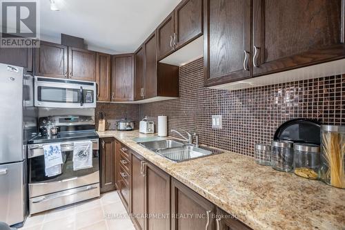 46 - 33 Rochelle Avenue, Hamilton, ON - Indoor Photo Showing Kitchen With Stainless Steel Kitchen With Double Sink