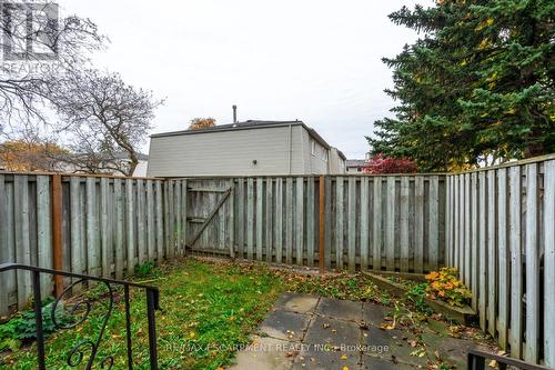 46 - 33 Rochelle Avenue, Hamilton, ON - Outdoor