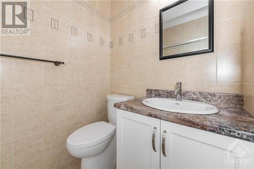 1620 Sequoia Drive, Ottawa, ON - Indoor Photo Showing Bathroom