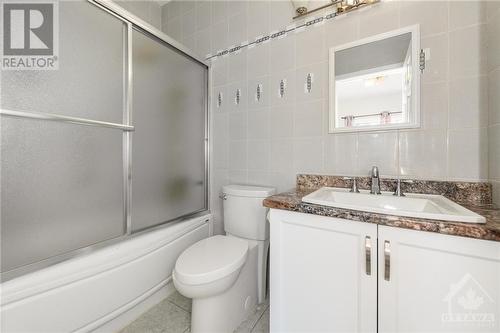 1620 Sequoia Drive, Ottawa, ON - Indoor Photo Showing Bathroom