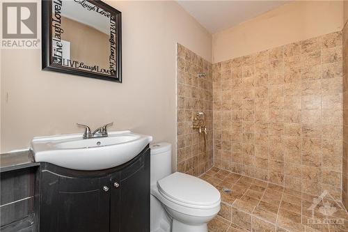 1620 Sequoia Drive, Ottawa, ON - Indoor Photo Showing Bathroom