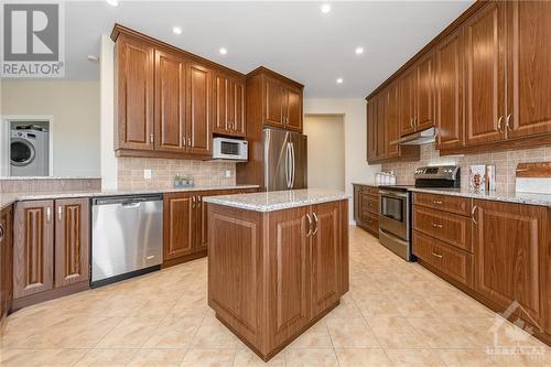 1620 Sequoia Drive, Ottawa, ON - Indoor Photo Showing Kitchen