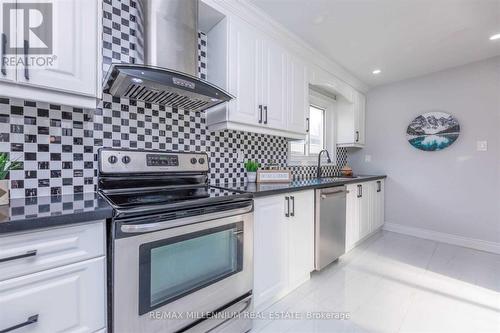 71 Mallard (Upper Level Crescent, Brampton, ON - Indoor Photo Showing Kitchen With Stainless Steel Kitchen